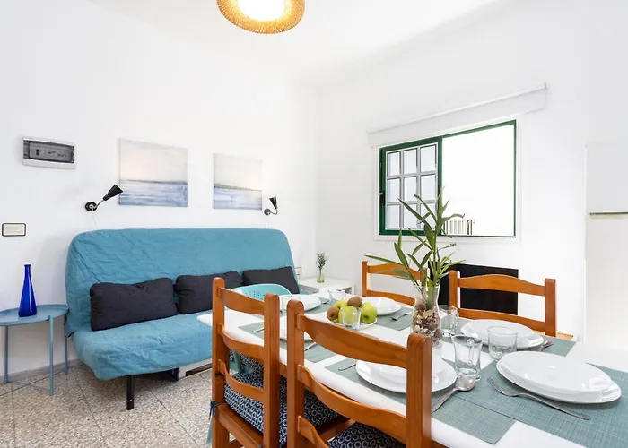 Live Cangrejo Apartment Arico